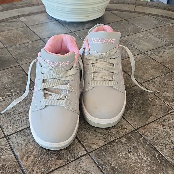 Heelys Voyager HE100715 Skate Shoe Sneaker Pink/Gray Youth Size 4 - Picture 2 of 7